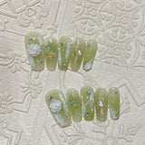 Green Dye Wear Nails To Show White Manicures